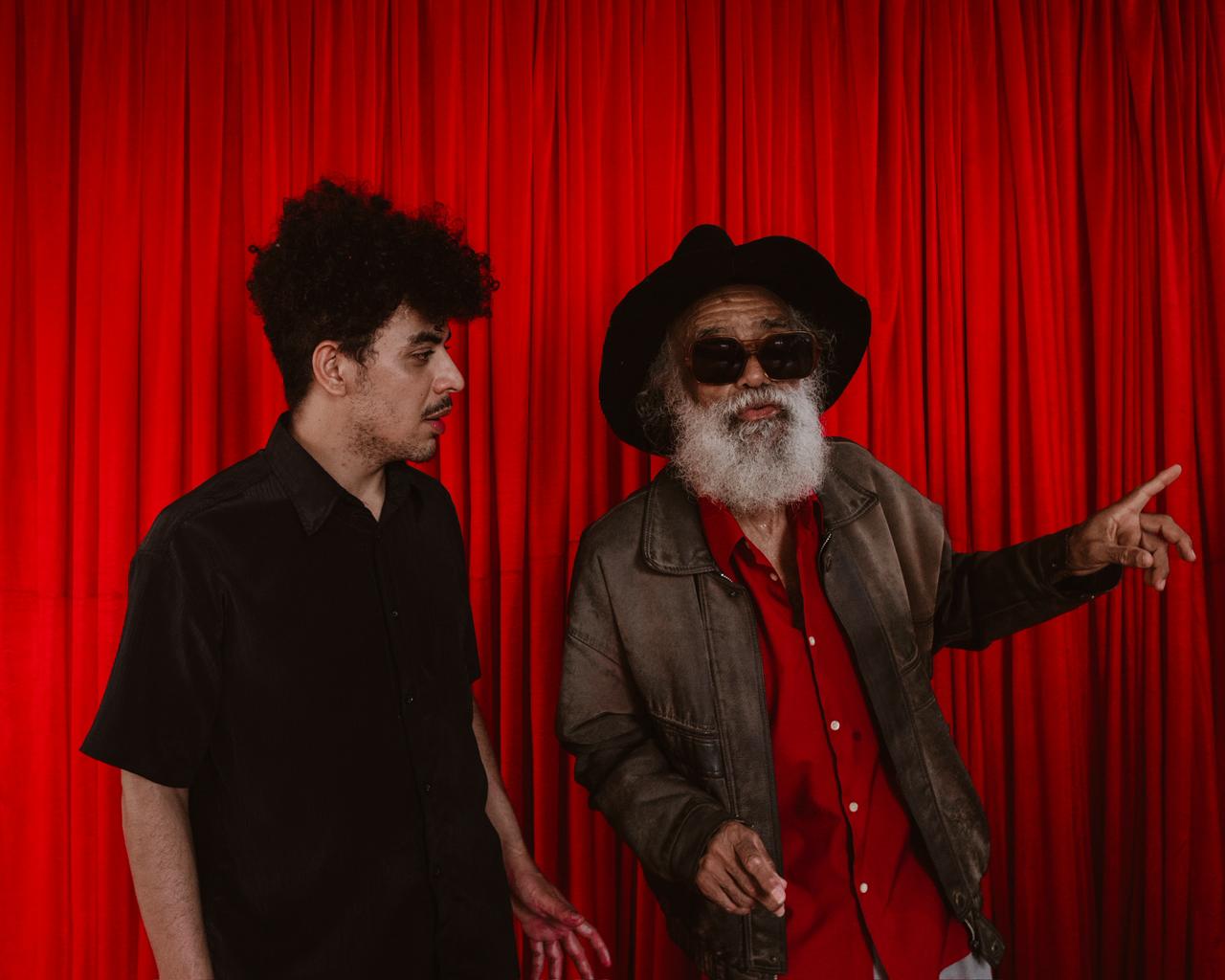 Edilton Ramos e Tero Queiroz durante ensaio do espetáculo Conflito de Gerações. Foto: Lucas Anjos