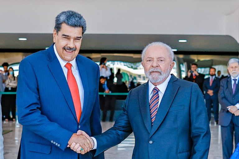 O Presidente Nicol&aacute;s Maduro e o Presidente do Brasil Lula. Foto: Ricardo Stuckert