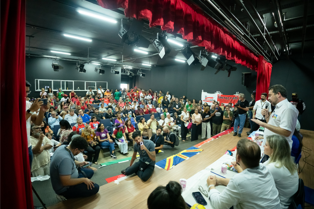 Guilherme Boulos encontra com lideran&ccedil;as de luta por moradia em Campo Grande (MS). Foto: Tero Queiroz 