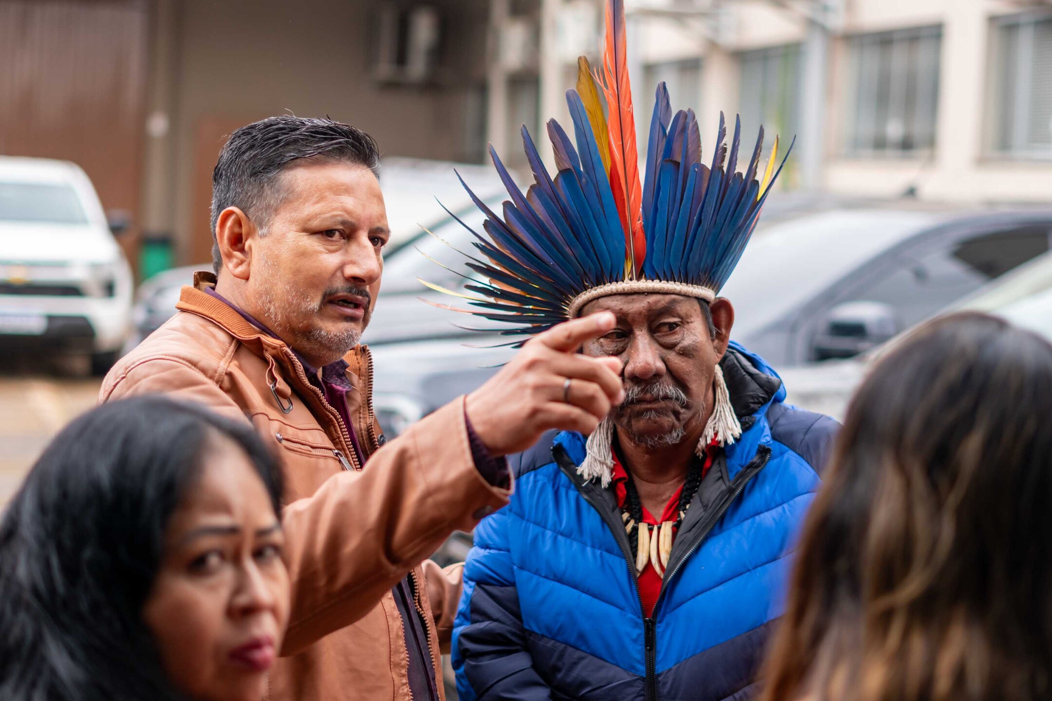 (20.jun.26) - Lindomar Terena mostra nova frota de ve&iacute;culos para&nbsp;lideran&ccedil;as durante entrega de ve&iacute;culos novas&nbsp;&agrave; Sa&uacute;de ind&iacute;gena sul-mato-grossense. Foto: Tero Queiroz