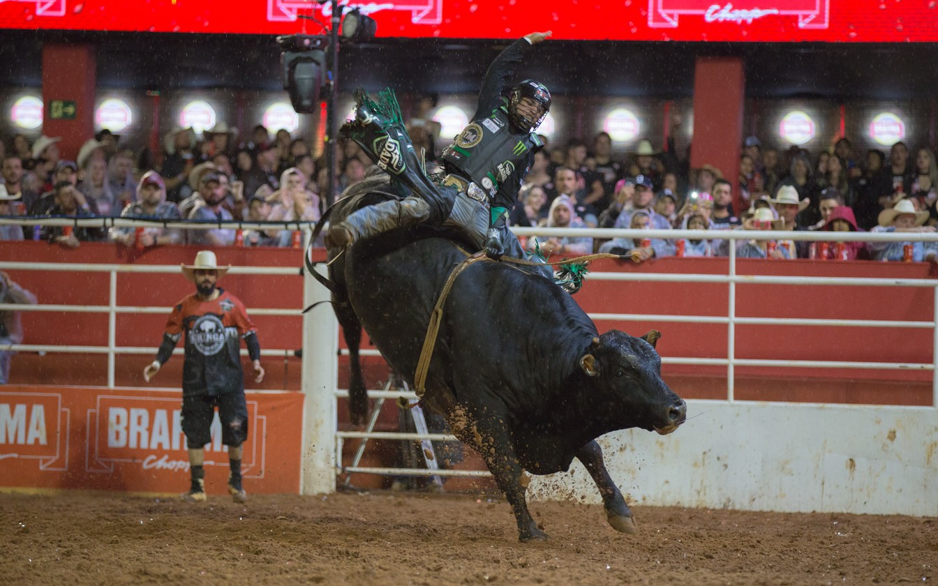 Barretos 2017: rodeio internacional - primeira noite; FOTOS, Festa do Peão  de Barretos 2017