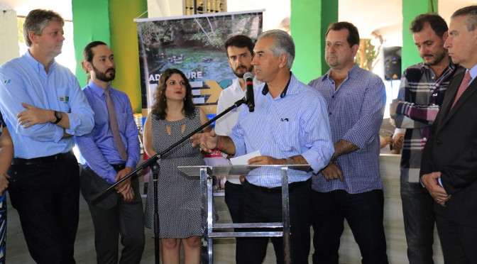 Reinaldo Azambuja reafirma aproximação com setor produtivo em gabinete